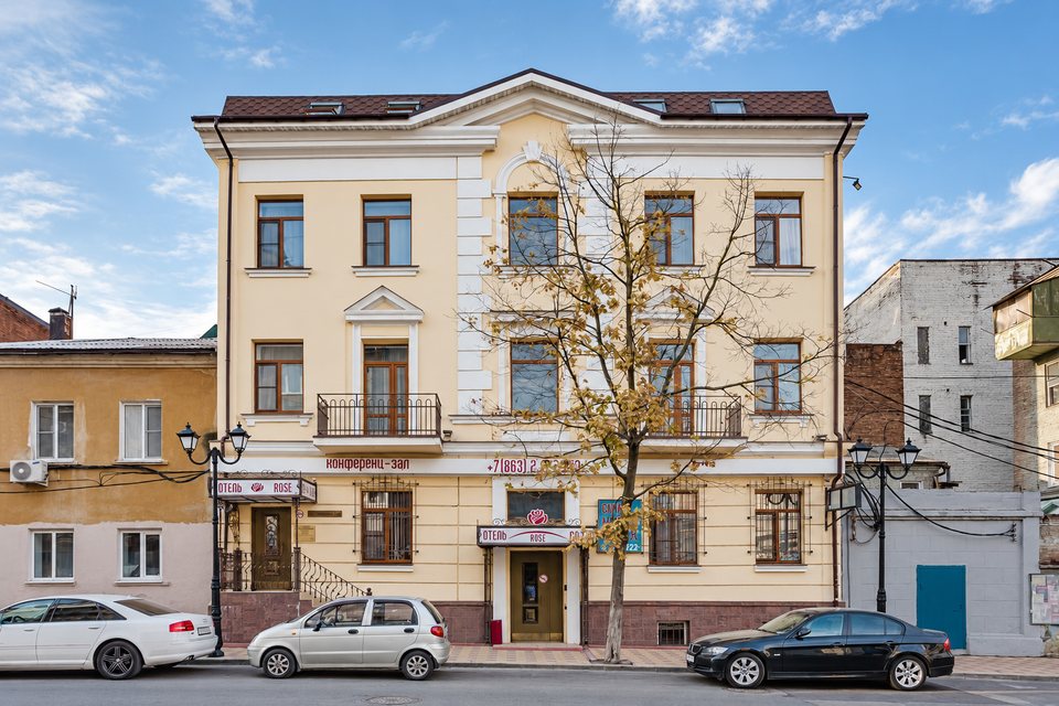 Фасад отеля «Сити Роуз»